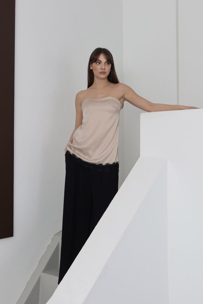 Topshow - Lace-Embellished Strapless Satin Blouse - Stone | D2941