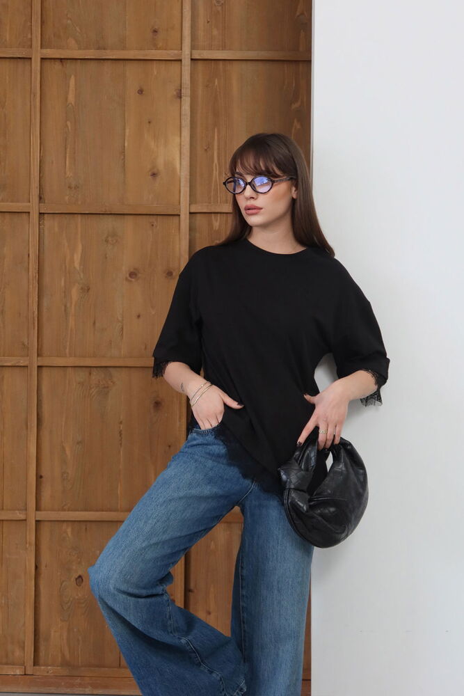 Topshow - Lace Detailed T-Shirt - Black | D2956