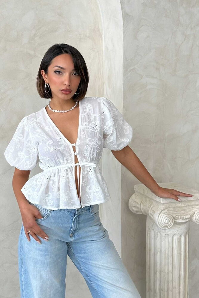 D 2820 ÖNDEN BAĞLAMALI NAKIŞLI VUAL BLUZ - KREM