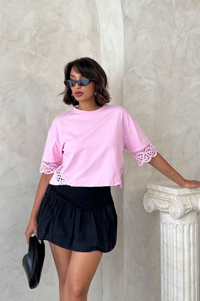 D 2705 Dantel Detaylı Crop Tişört - PEMBE
