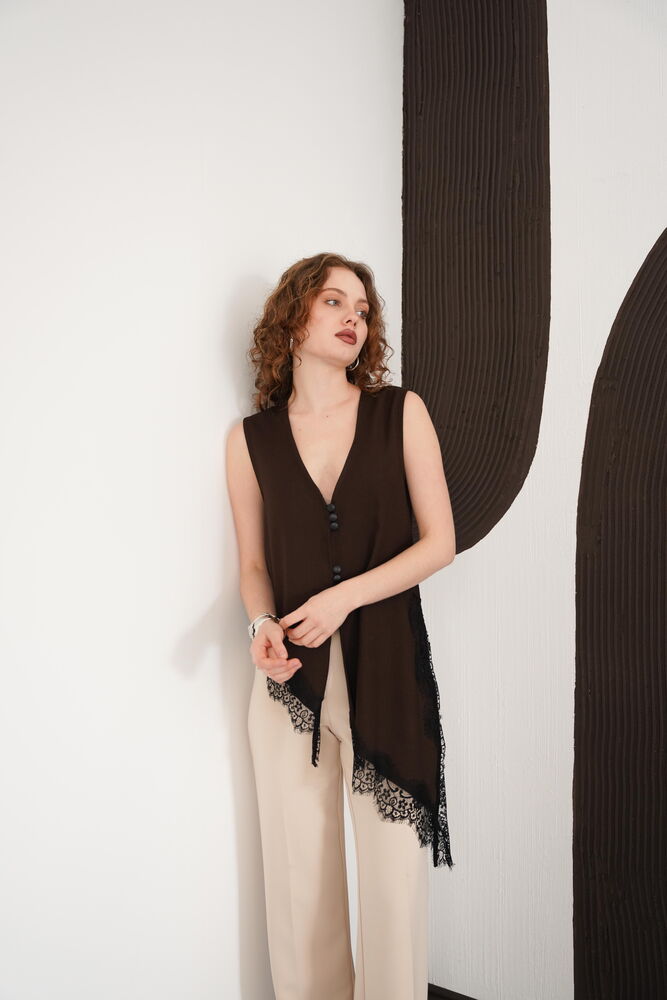 Sıfır Kol Toptan Etek Ucu Dantel V Yaka Toptan Bluz - Kahve | D2993 - Topshow