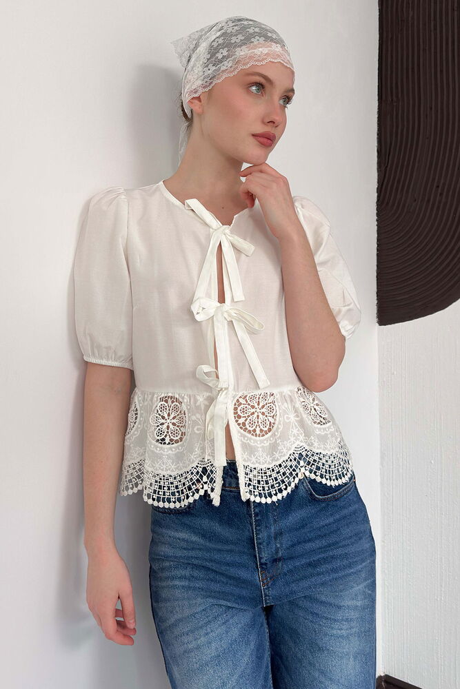 D 2800 ÖNDEN BAĞLAMALI BRODE BLUZ - KREM