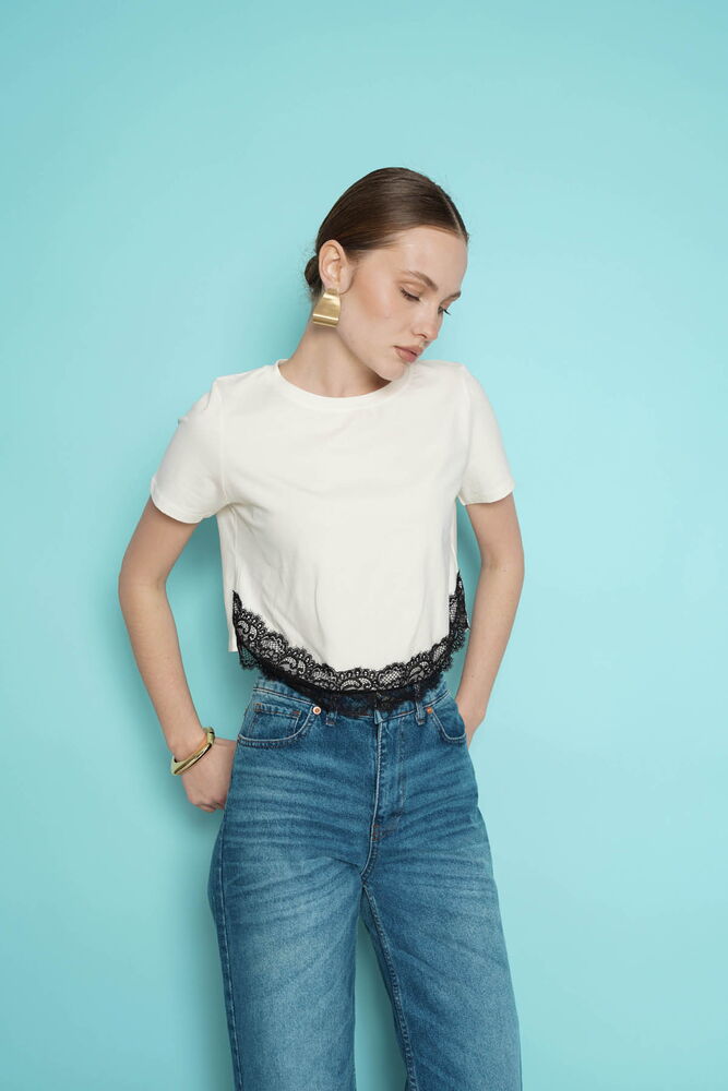 D 3001  DANTEL DETAYLI BİSİKLET YAKA T SHIRT - KREM