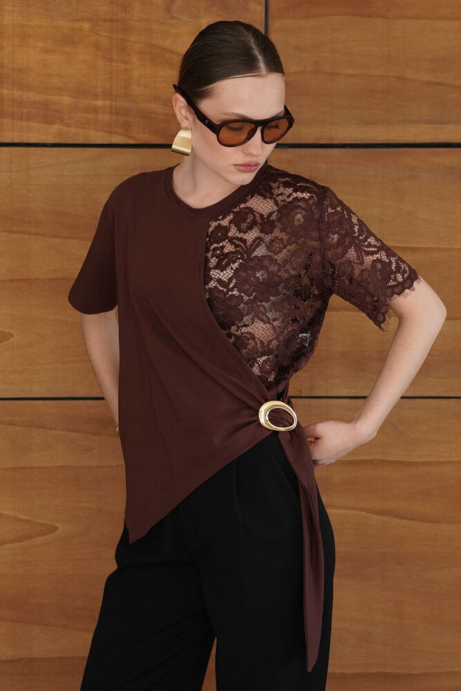 D2964 DANTEL DETAYLI ETEK UCU V DİKİM T SHIRT - KAHVE
