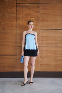 D 2931 DANTEL DETAYLI ASKILI SATEN TUNİK - MAVİ #2