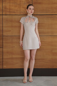 D 2978 PUANTİYELİ SATEN ELBİSE - TAŞ