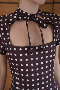 D 2978 PUANTİYELİ SATEN ELBİSE - KAHVE #4