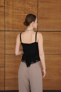 D 2979 ASKILI DANTEL DETAYLI TÜL BLUZ - SİYAH #5