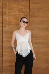 D 2979 ASKILI DANTEL DETAYLI TÜL BLUZ - KREM #5