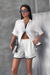 Topshow Krem Sutaşı Detaylı Toptan Gömlek