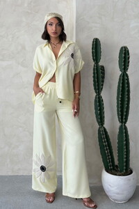 D 2925 ÇİÇEK DETAYLI PANTOLON - SARI #1