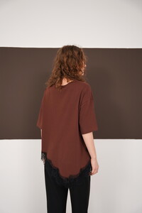 Dantel Detaylı Bisiklet Yaka Toptan T Shırt - Kahve | D3005 - Topshow #5