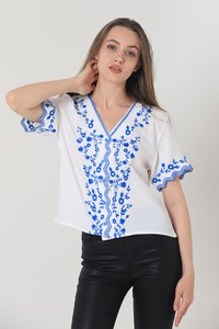 Topshow Krem Saks Bağğcıklı Nakışlı Toptan Bluz