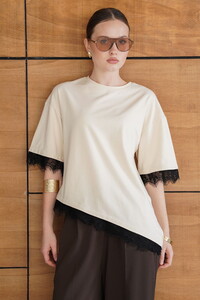 D 2956 DANTEL DETAYLI TİŞÖRT - HAM