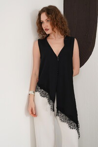 Sleeveless V-Neck Wholesale Blouse with Lace Hem - Black | D2993 - Topshow #1