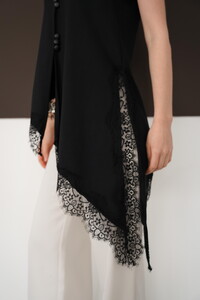 Sıfır Kol Toptan Etek Ucu Dantel V Yaka Toptan Bluz - Siyah | D2993 - Topshow #4