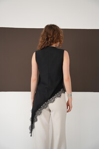 Sıfır Kol Toptan Etek Ucu Dantel V Yaka Toptan Bluz - Siyah | D2993 - Topshow #5