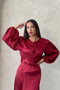 Kraşlı Saten Önden Bağlamalı Toptan Bluz - Bordo | Topshow