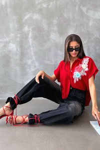 Topshow Kırmızı Çiçek Detaylı Toptan Gömlek