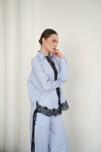 F 2082 DANTEL DETAYLI ÇİZGİLİ GÖMLEK - MAVİ #2