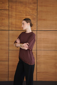 D 2956 DANTEL DETAYLI TİŞÖRT - KAHVE #2