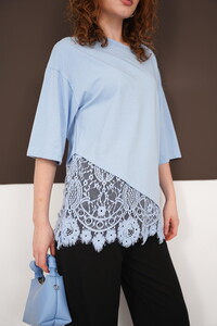 Dantel Detaylı Asimetrik Tişört - Mavi | D2953 - Topshow #4