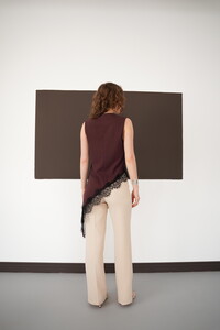 Sıfır Kol Toptan Etek Ucu Dantel V Yaka Toptan Bluz - Mürdüm | D2993 - Topshow #5