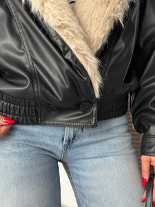 F 2050 YAKASI KÜRKLÜ KRUVAZE DERİ MONT - SİYAH TAŞ #3