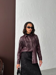 F 2043 DROPLU PÜSKÜLLÜ SUNİ DERİ GÖMLEK - MÜRDÜM #2