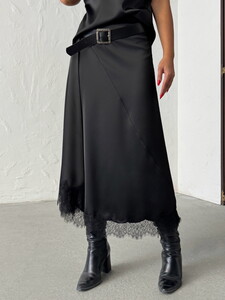 D 2930 DANTEL DETAYLI SATEN ETEK - SİYAH #4