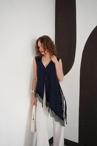 Sıfır Kol Toptan Etek Ucu Dantel V Yaka Toptan Bluz - Lacivert | D2993 - Topshow #3