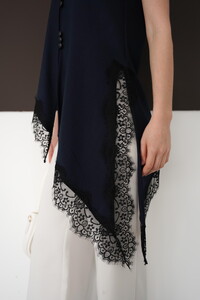 Sıfır Kol Toptan Etek Ucu Dantel V Yaka Toptan Bluz - Lacivert | D2993 - Topshow #4