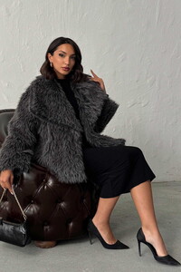 Yapay Kürk Kadın Toptan Mont – Kabarık Yumuşak Dokulu Kışlık Şık Dış Giyim  - GRİ