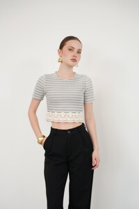 Topshow Siyah Çizgili Eteği Dantelli Çizgili Toptan Bluz #3