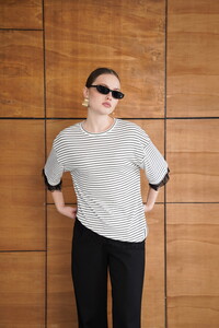 D 2988 KOL VE ETEK UCU DANTEL T SHIRT - ÇİZGİLİ KREM #4