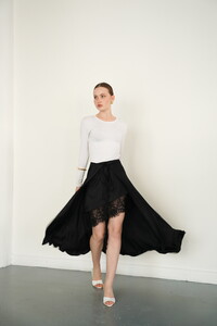 D2976 DANTEL DETAYLI SATEN ETEK - SİYAH #3