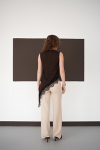 Sıfır Kol Toptan Etek Ucu Dantel V Yaka Toptan Bluz - Kahve | D2993 - Topshow #5