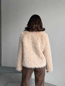 Yapay Kürk Kadın Ceket – Fermuarlı, Yumuşak Dokulu Modern Kışlık Mont- TAŞ #5