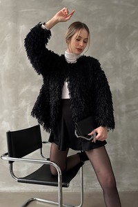 Topshow Siyah Saçaklı Peluş Toptan Ceket