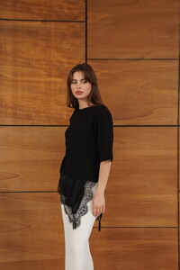 Topshow - Dantel Ve Saten Detaylı Asimetrik Tişört - Siyah | D2942 #2