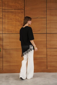 Topshow - Dantel Ve Saten Detaylı Asimetrik Tişört - Siyah | D2942 #5