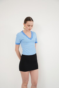 D 3006  YAKA VE  KOL UCU GÜPÜR V YAKA T SHIRT - MAVİ #2