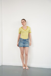 D 3006  YAKA VE  KOL UCU GÜPÜR V YAKA T SHIRT - YAĞ YEŞİLİ #2