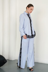 F2083 DANTEL DETAYLI ÇİZGİLİ PANTOLON - MAVİ