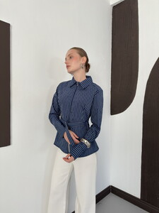 F 2119 ÇİZGİLİ PEPLUM ÖNDEN YIRTMAÇLI FERMUARLI GÖMLEK - LACİVERT #2