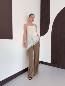 D 2935 ASİMETRİK DANTEL Askılı Bluz - KREM #2