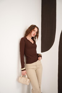 Yakası Dantel Detaylı Toptan Bluz - Kahve | F2088 - Topshow #2