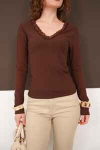 Yakası Dantel Detaylı Toptan Bluz - Kahve | F2088 - Topshow #4